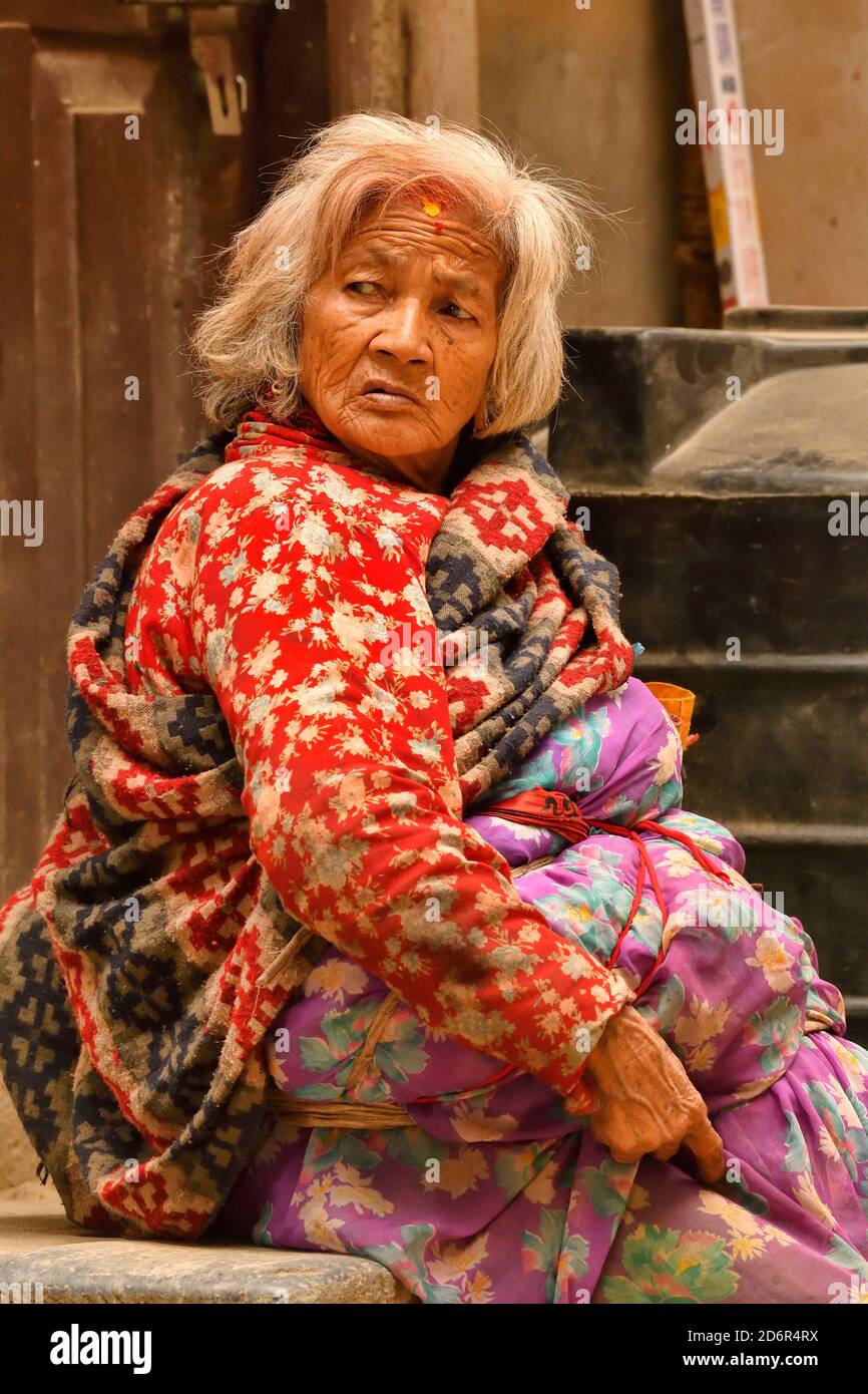 Donna anziana, Patan, Kathmandu, Nepal Foto Stock