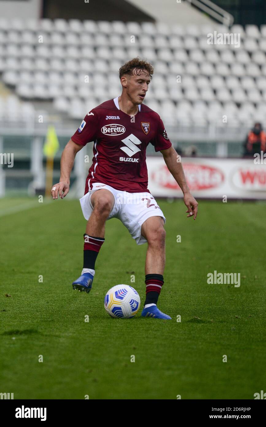 Mergim Vojvoda del Torino FC durante la Serie A Football Match Torino FC vs Cagliari. Cagliari ha vinto nel 2-3 il Torino FC all'Olympic Grande Torino Stadium Foto Stock