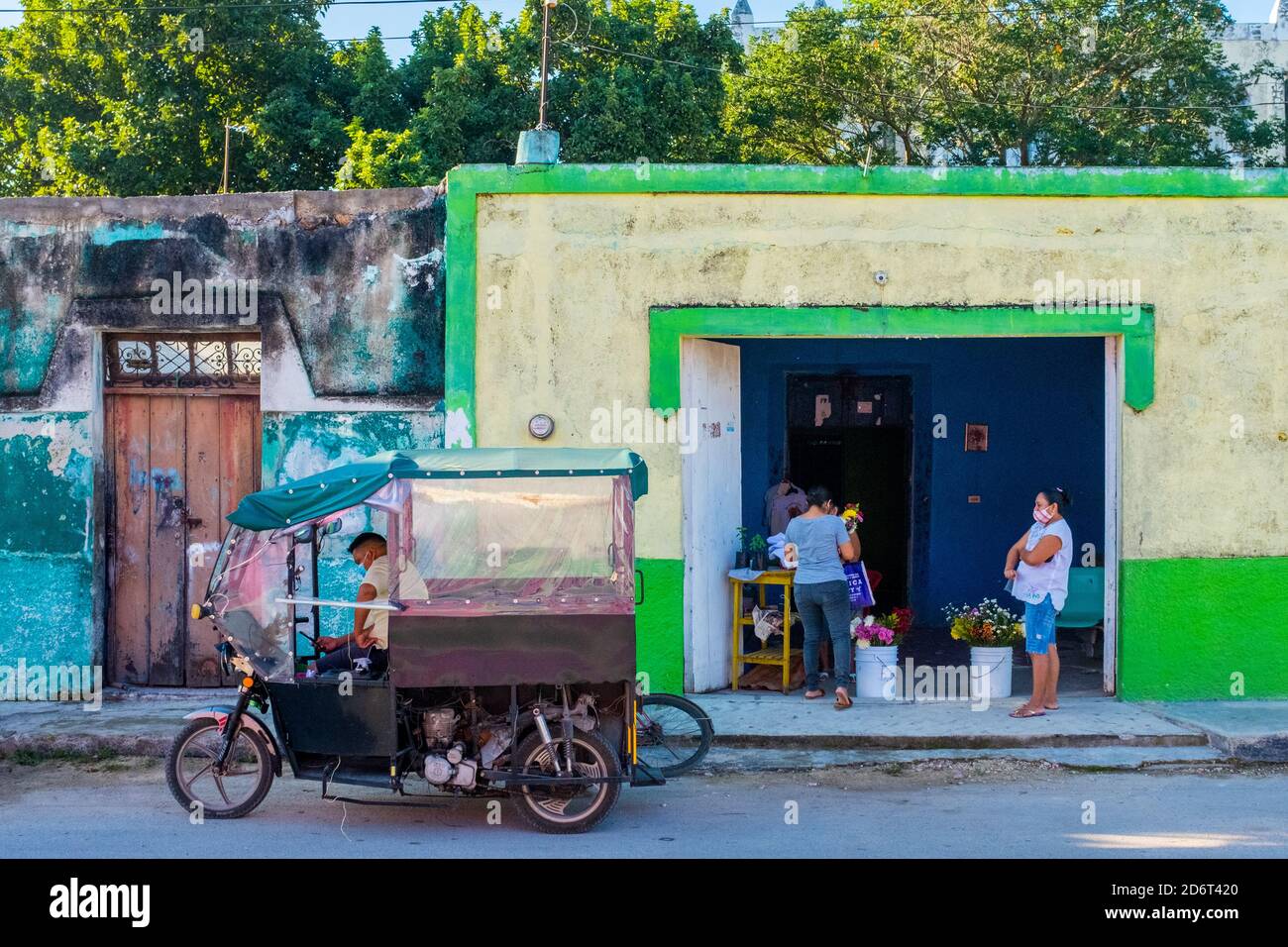 La vita quotidiana nella cittadina di Dzemul Yucatan durante il Covid-19 Pandemic . Yucatan Messico Foto Stock