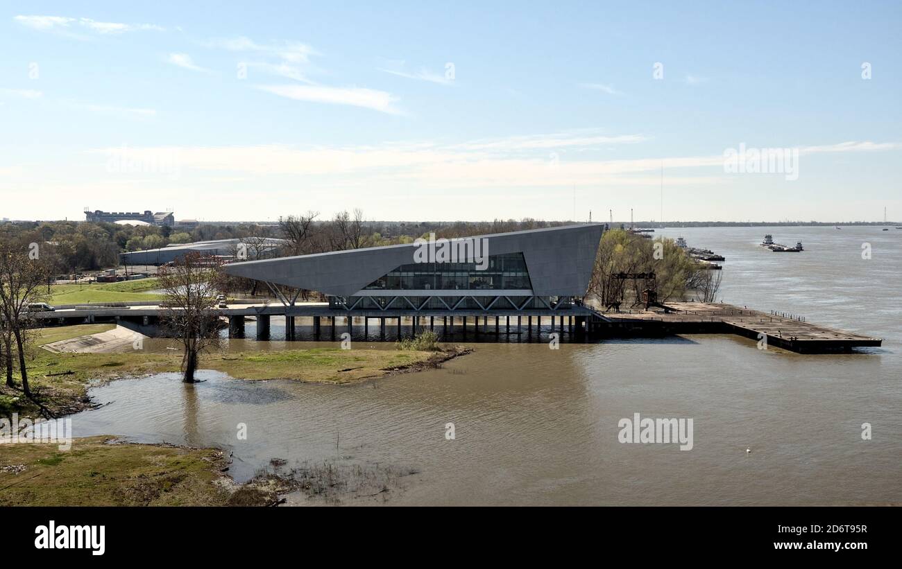 Baton Rouge, Louisiana, USA - 2020: Il Centro per la costruzione di Coastal & Deltaic Solutions, situato sul bordo del fiume Mississippi. Foto Stock