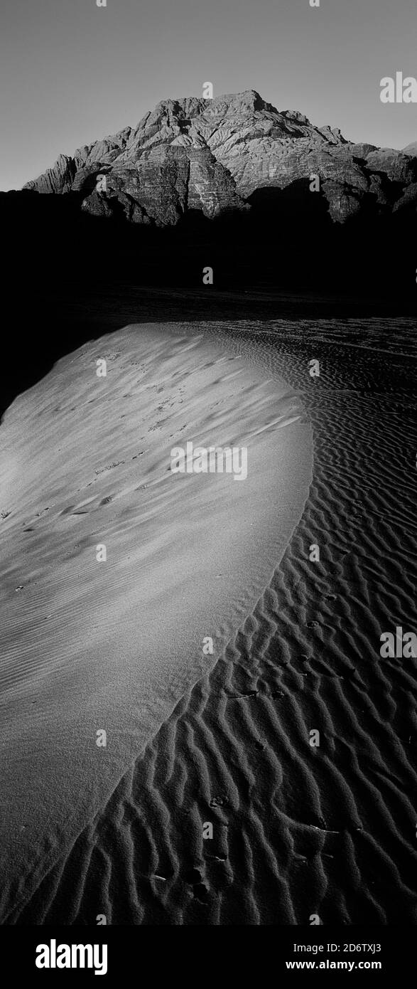 Wadi Rum desert, Giordania, Medio Oriente Foto Stock