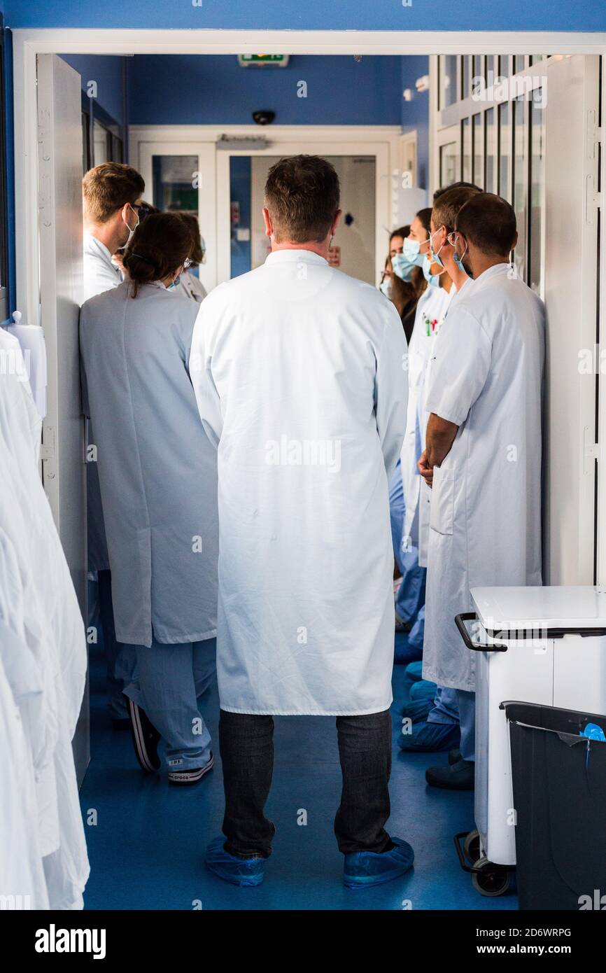 Incontro del personale della farmacia dell'ospedale di Bordeaux, Francia. Foto Stock