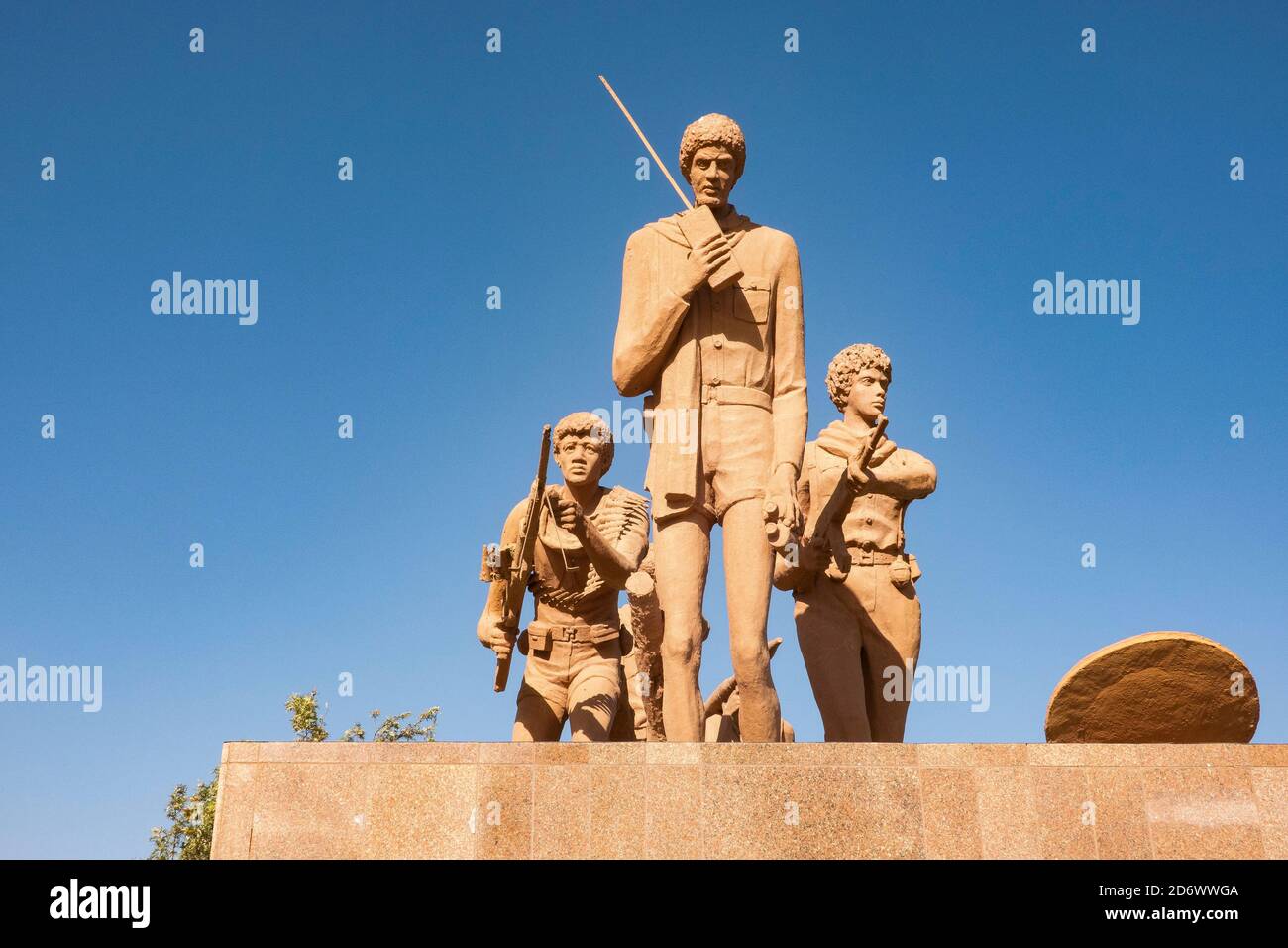 ETHOPIA, MEKELLE. Statue di combattenti per la libertà al monumento commemorativo di rMartyr in ricordo della guerra civile contro il dittatore Mengi Foto Stock
