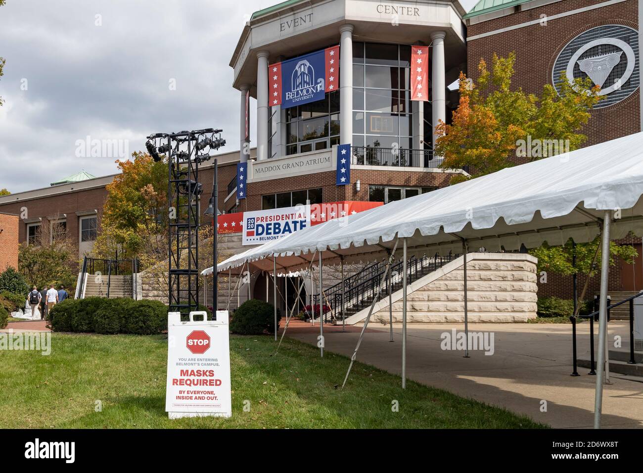 Nashville, Tennessee, USA, 19 ottobre 2020 il presidente Donald Trump e l'ex vice presidente Joe Biden hanno in programma di tenere il loro ultimo dibattito di persona a Nashville, Tennessee, presso il centro eventi di marciapiede della Belmont University. Credit: Sayre Berman/Alamy Live News Foto Stock