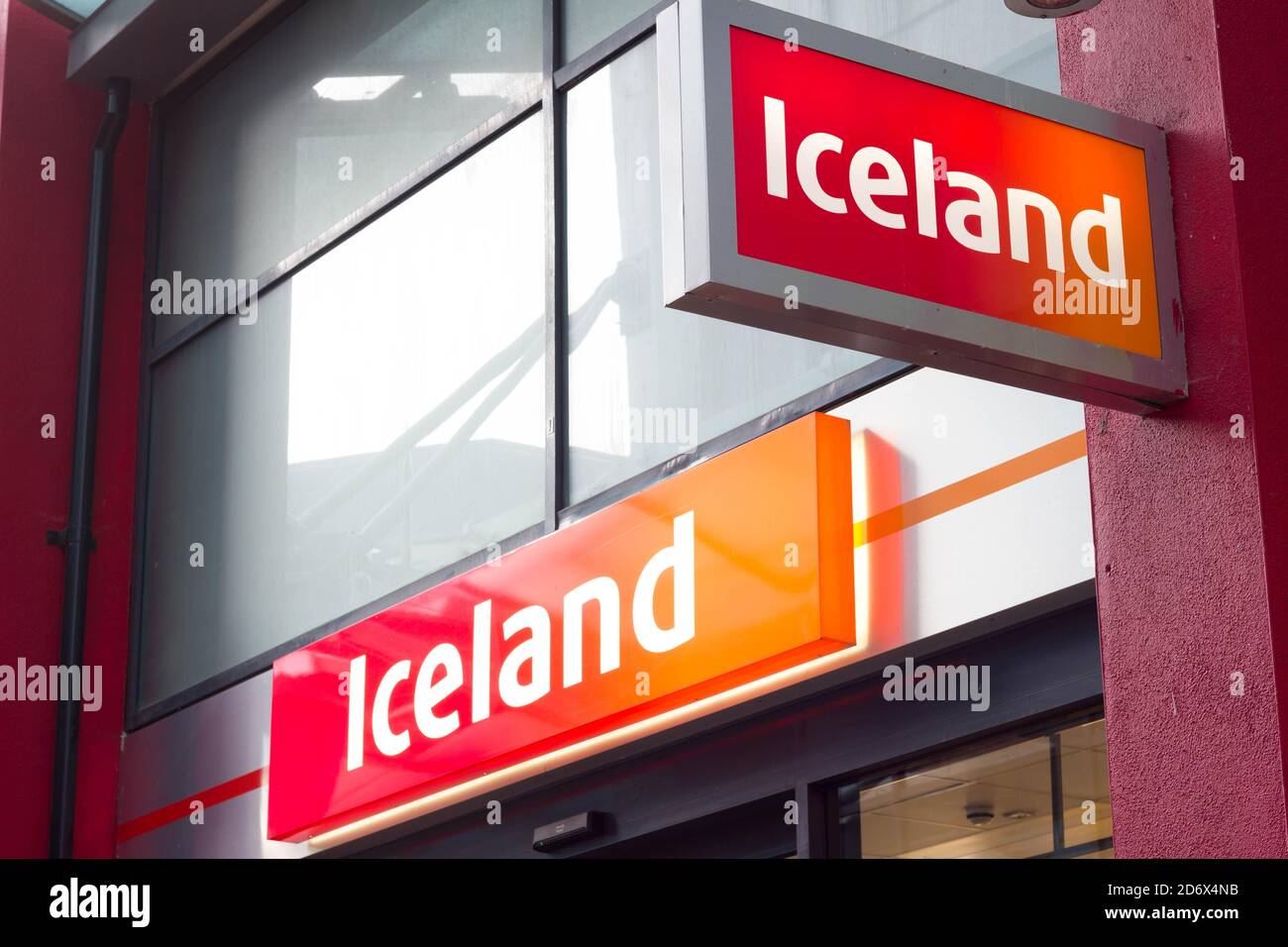 Logo islandese nel negozio High Street, Inghilterra Foto Stock