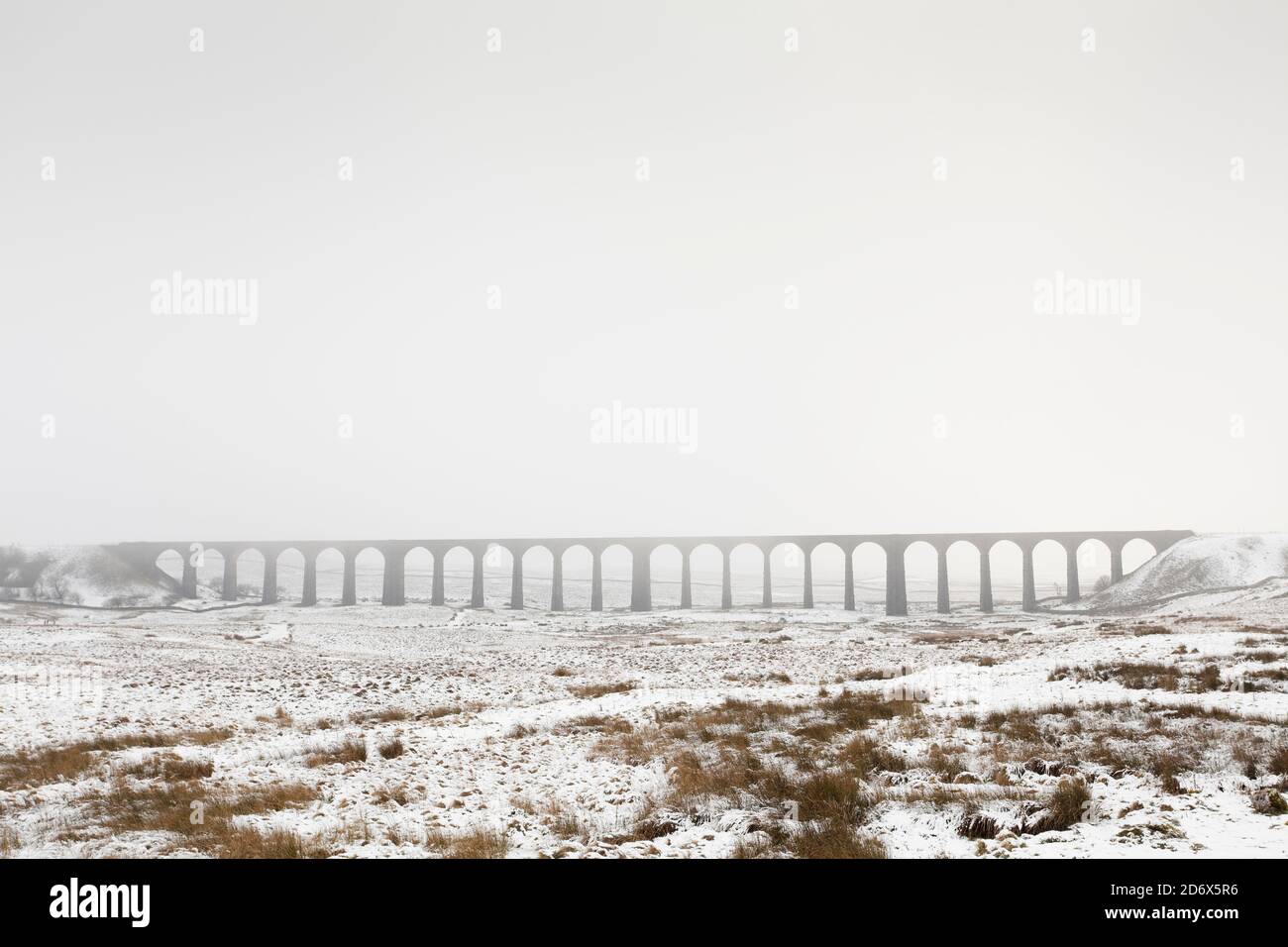 Viadotto Ribblehead in inverno, nel Yorkshire Dales National Park Foto Stock