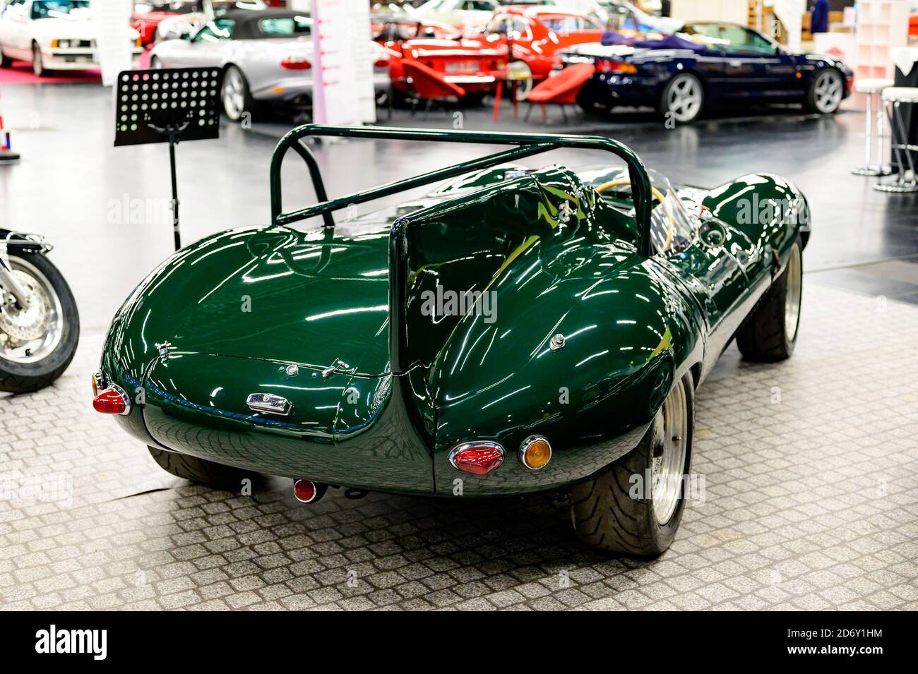 salisburgo, austria, 17 ottobre 2020, fiera classica, mostra per auto d'epoca, moto e veicoli, giaguaro d-type ricreazione Foto Stock