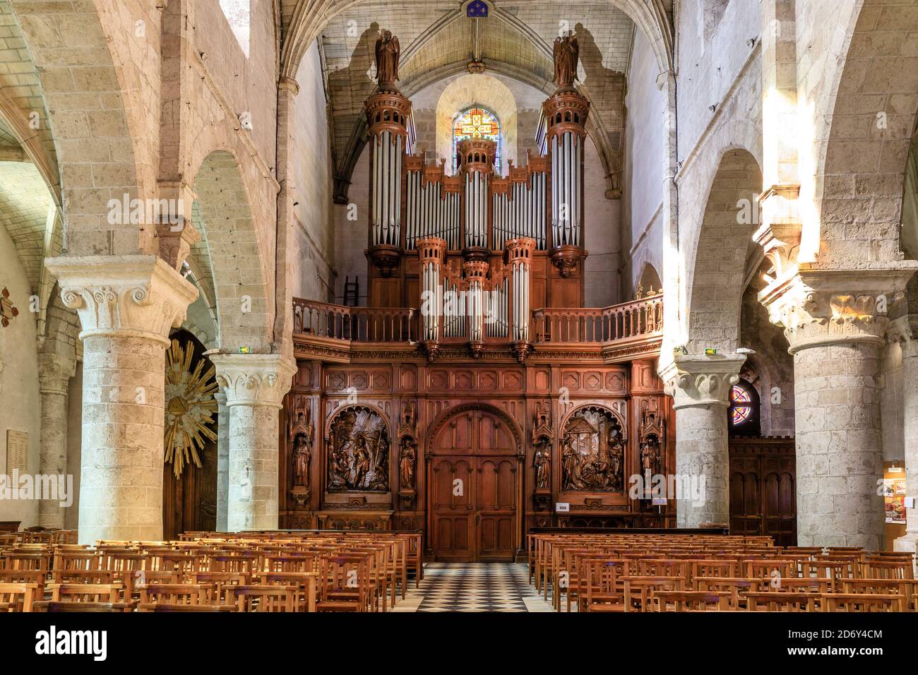 Francia, Loiret, Valle della Loira Patrimonio Mondiale dell'UNESCO, Beaugency, Notre Dame de Beaugency chiesa abbaziale, il Grand Orgue // Francia, Loiret Foto Stock