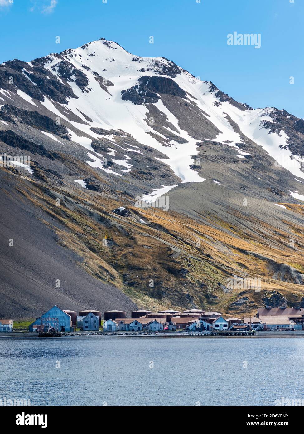 Rovine di Stromness Whaling Station in Georgia del Sud Antartide, Susantartica, Georgia del Sud, ottobre Foto Stock