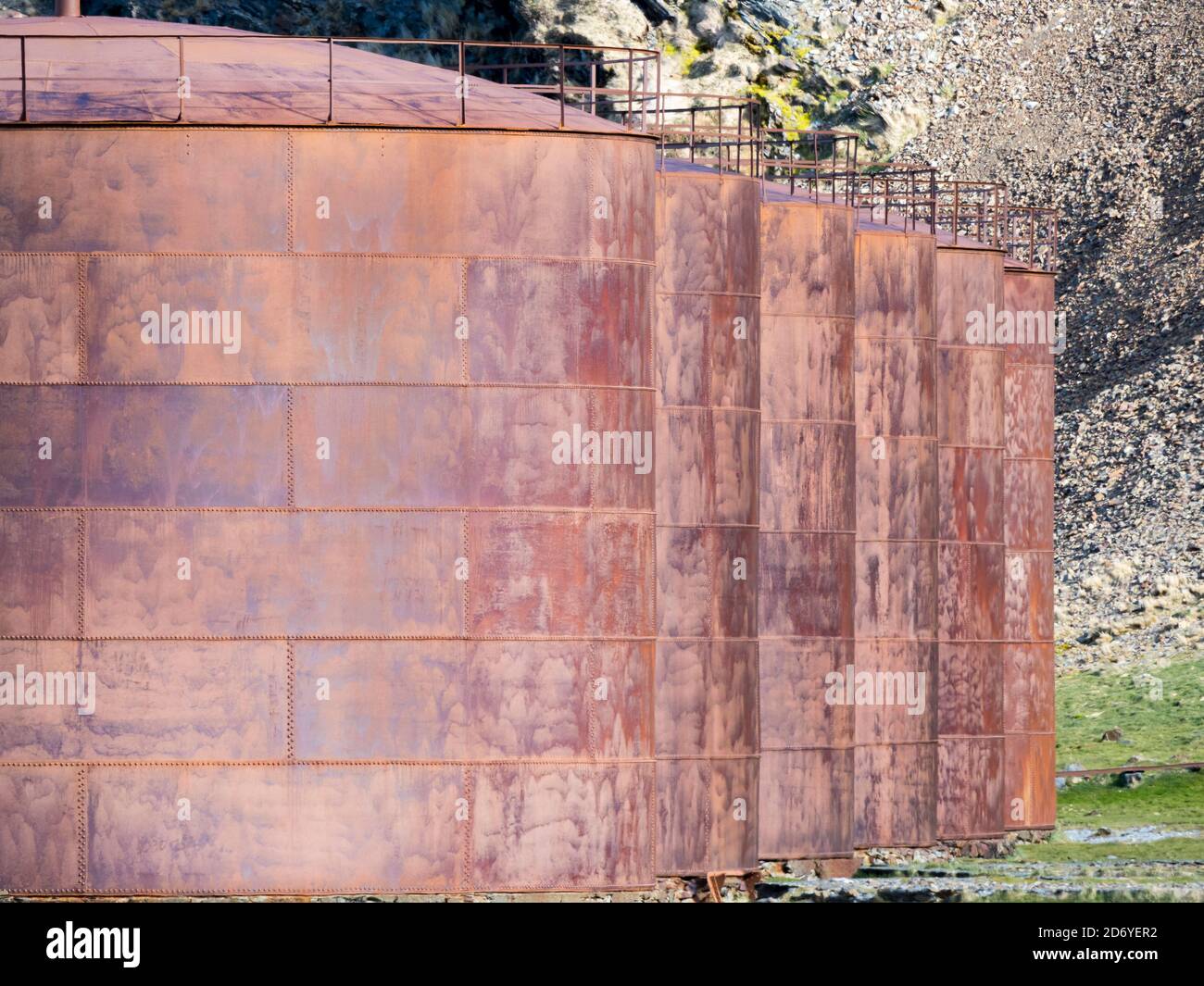 Rovine di Stromness Whaling Station in Georgia del Sud Antartide, Susantartica, Georgia del Sud, ottobre Foto Stock