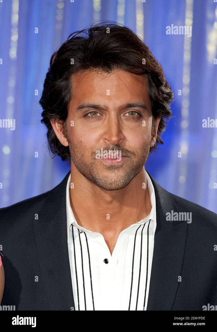 L'attore di Bollywood Hrithik Roshan svela la sua nuova opera in cera al Madame Tussauds di Londra. Foto Stock