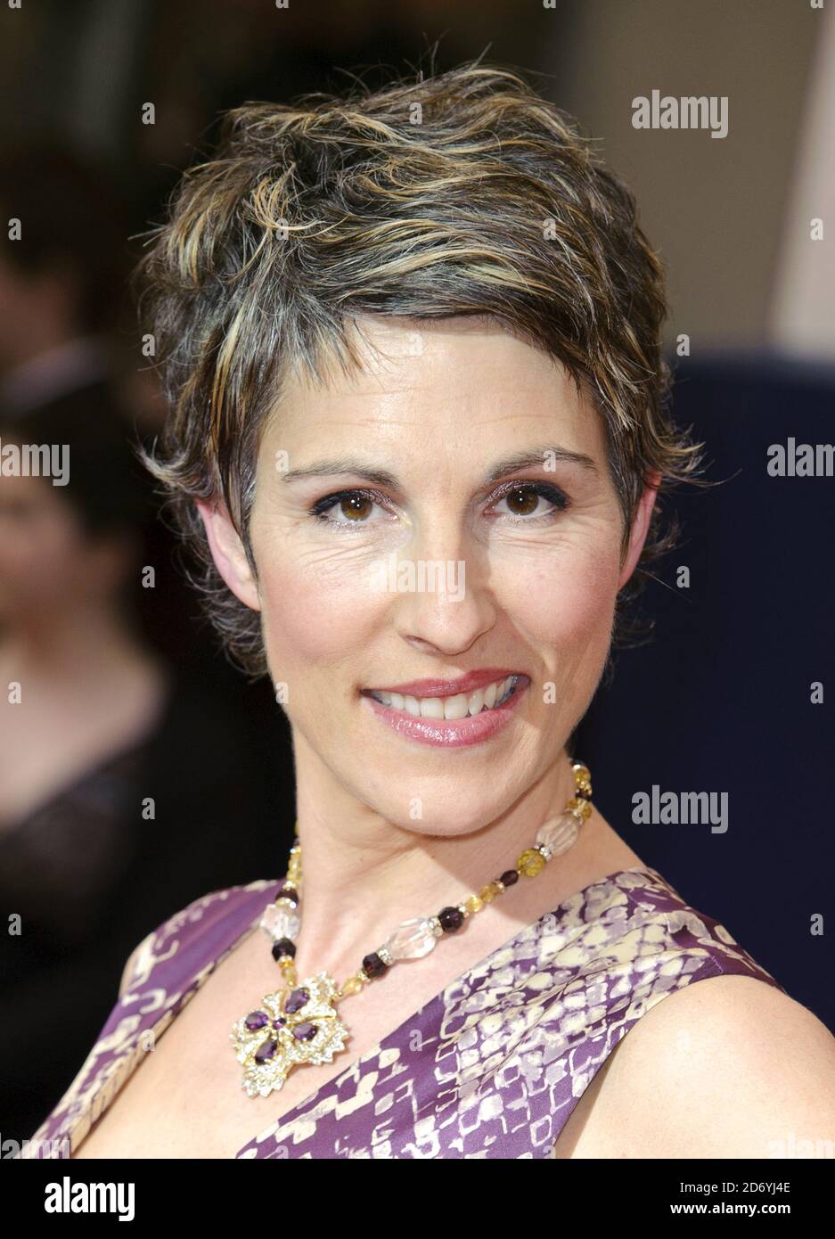 Tamsin Greig arriva al Laurence Olivier Awards 2011 all'indirizzo Il Theatre Royal di Londra Foto Stock