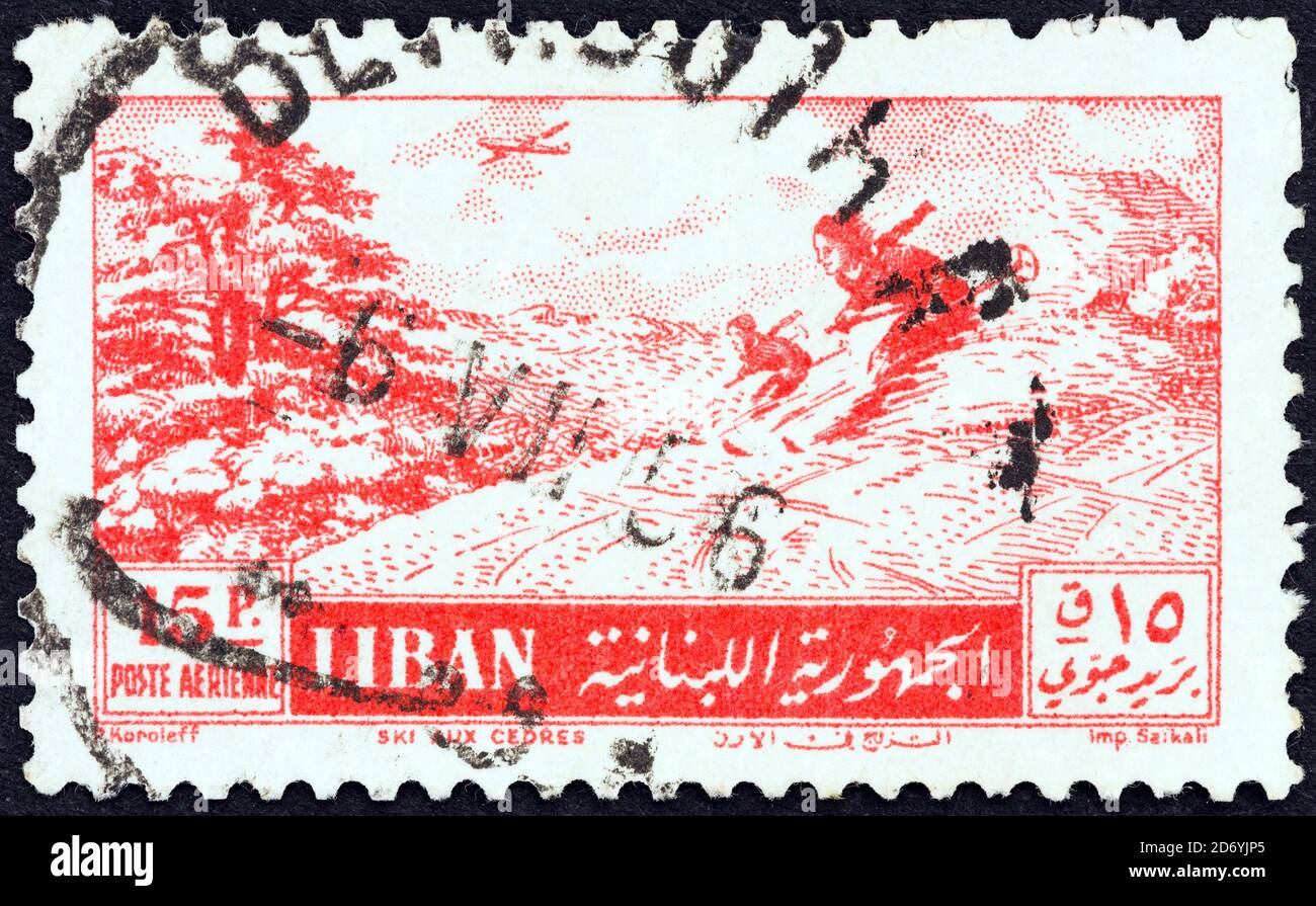 LIBANO - CIRCA 1955: Un francobollo stampato in Libano mostra sciatori, circa 1955. Foto Stock