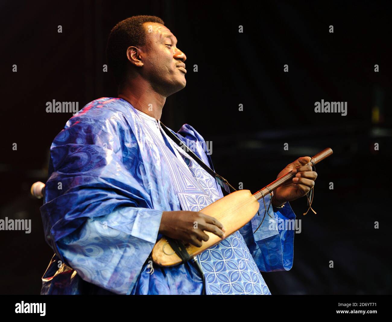 Afro Cubism si esibisce al festival Womad di Charlton Park, Wiltshire. Foto Stock