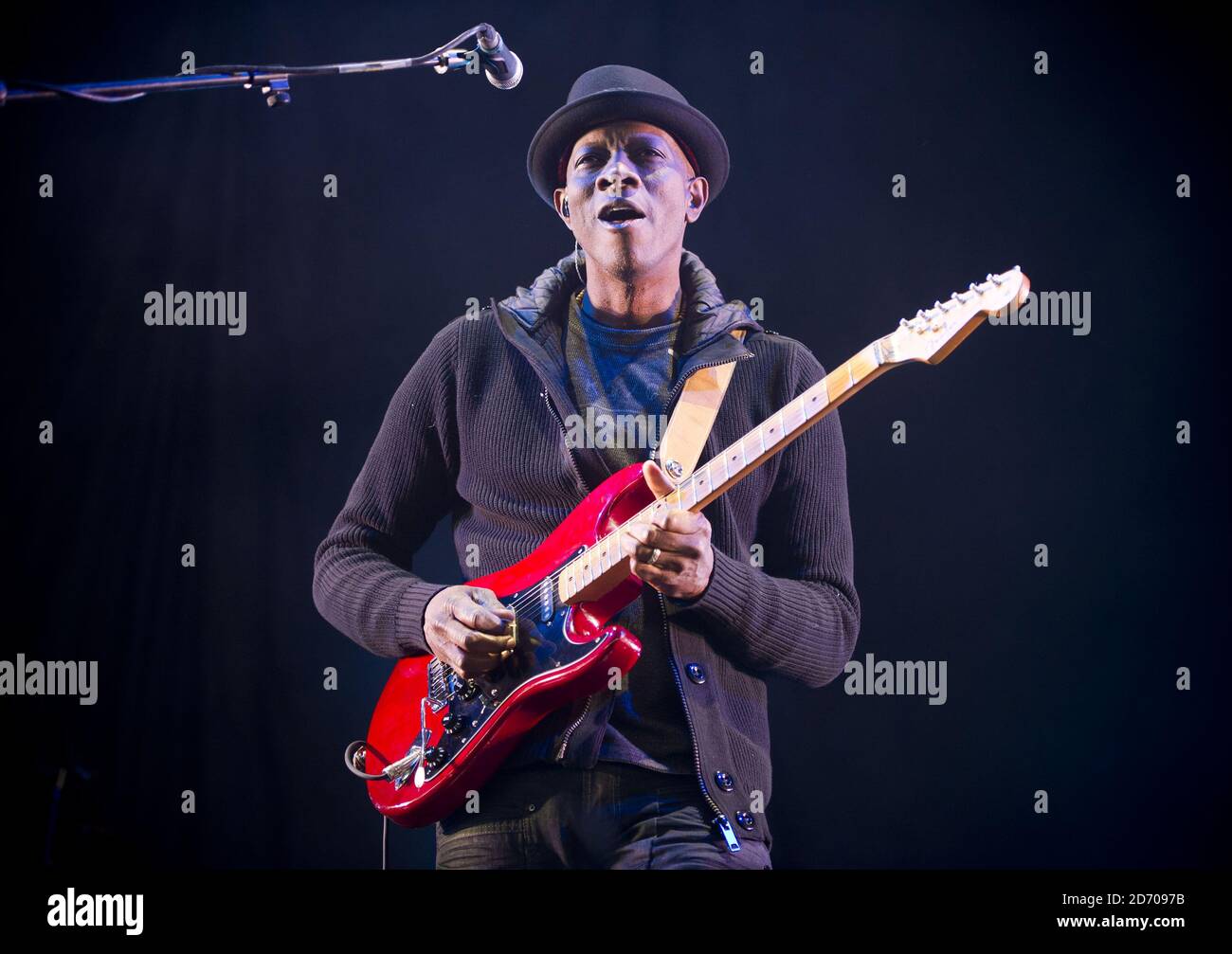 KEB' Mo' si esibisce al festival Womad, al Charlton Park nel Wiltshire. Foto Stock