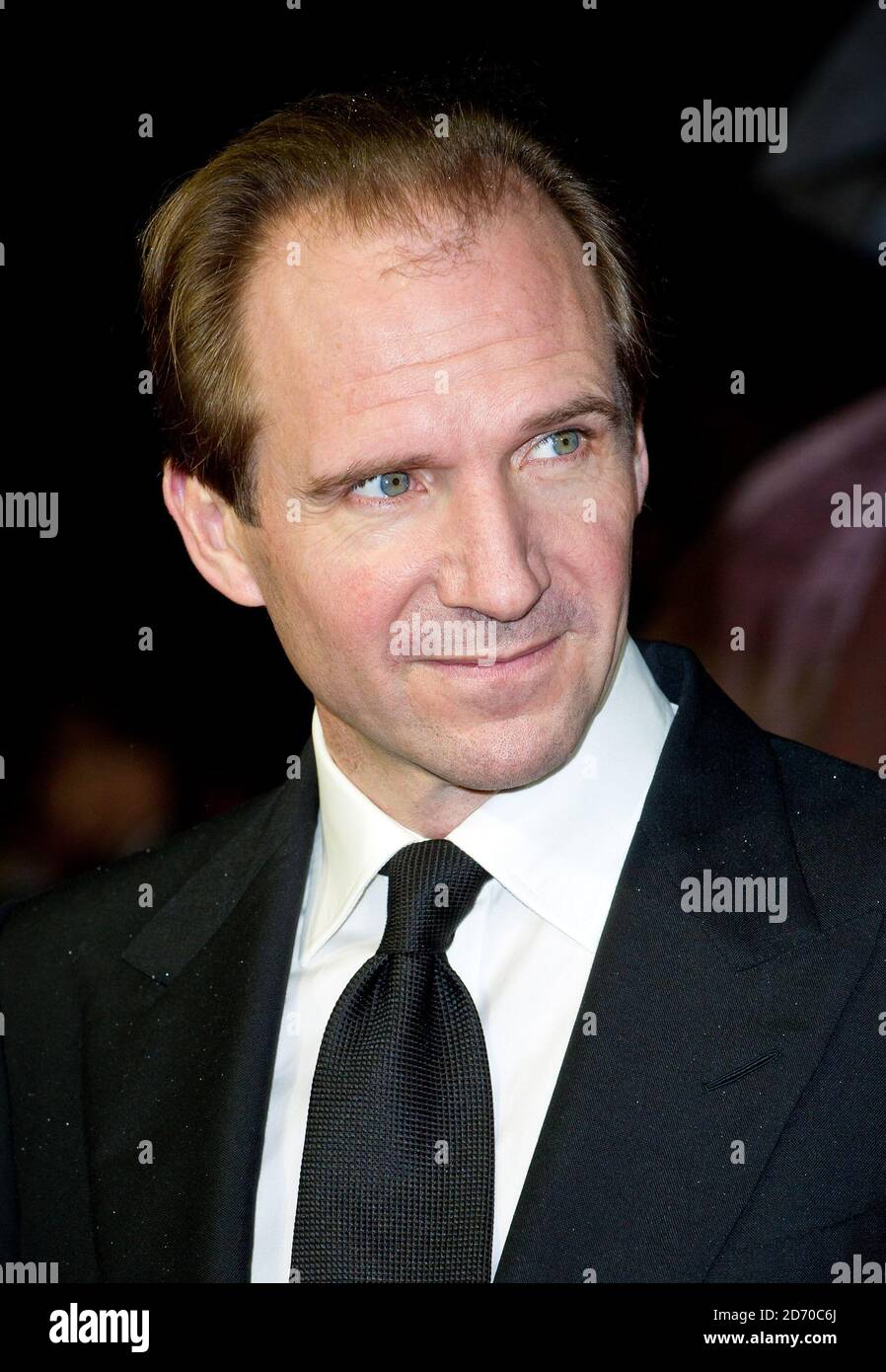 Ralph Fiennes alla premiere di Great Expectations, il gala di chiusura del BFI London Film Festival, al cinema Odeon di Leicester Square. Foto Stock