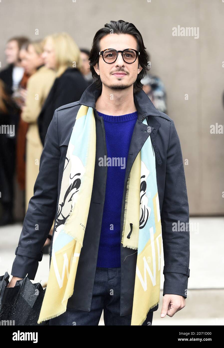 Ali Mostafa partecipa alla sfilata di moda Burberry Prorsum Menswear Autunno Inverno 2015 tenutasi a Kensington Gardens, Kensington Gore, Londra Foto Stock
