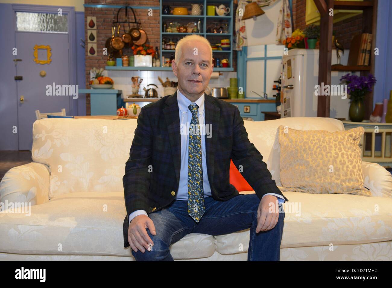 James Michael Tyler è stato ritratto in un set completo di FriendsFest di Monica's Apartment Comedy Central, presso la Boiler House di Brick Lane a Londra. FriendsFest è aperto al pubblico dal 16 al 20 settembre. Foto Stock