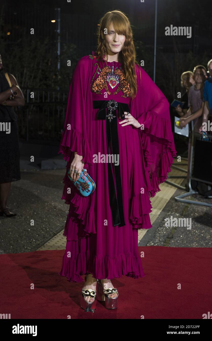 Florence Welch arriva al GQ Men of the Year Awards 2016 tenutosi al Tate Modern di Londra. Data immagine: Martedì 6 settembre 2016. Il credito fotografico dovrebbe essere: Matt Crossick/ EMPICS Entertainment. Foto Stock