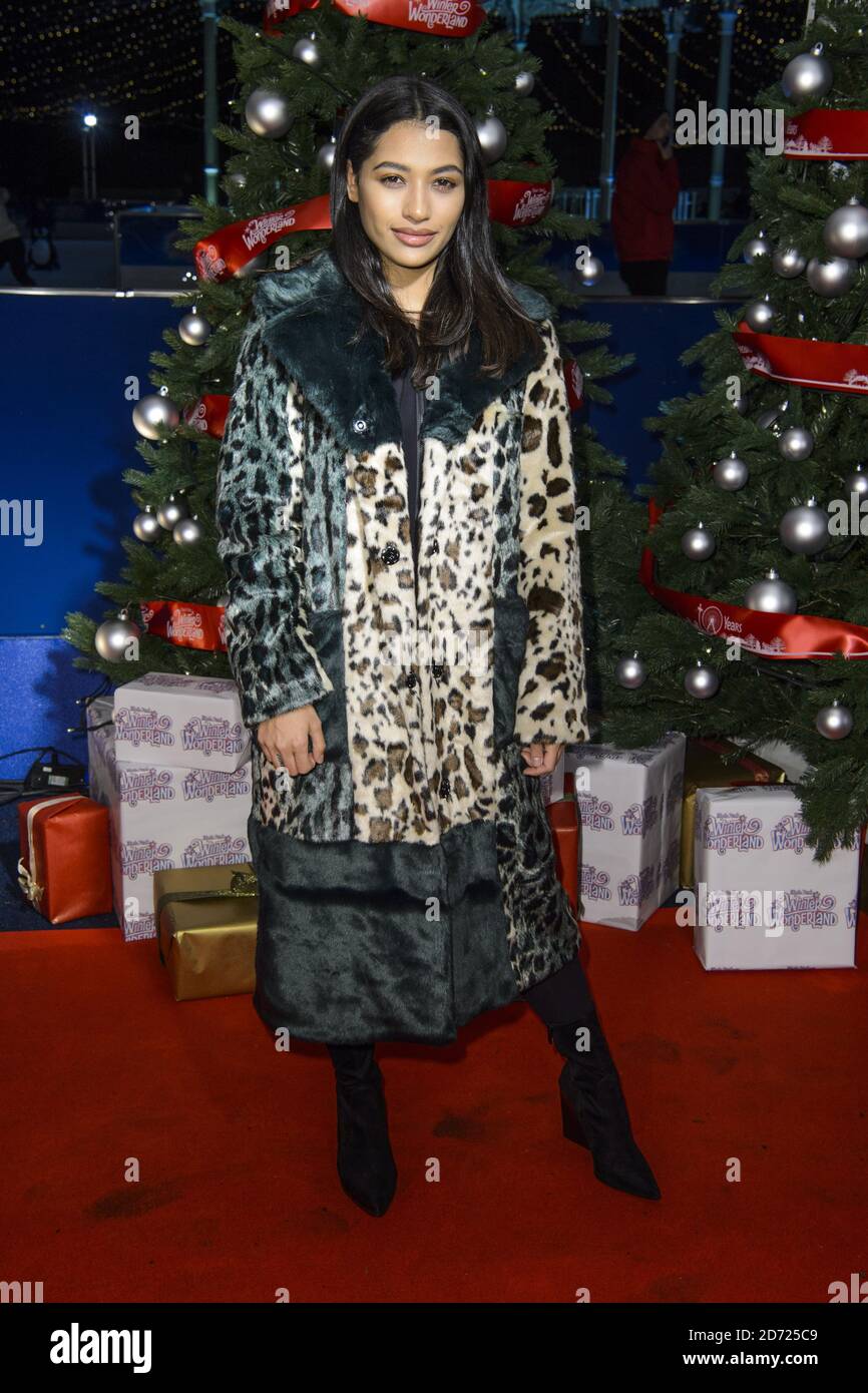 Vanessa White partecipa alla notte di apertura di Hyde Park Winter Wonderland a Londra. Data immagine: Giovedì 17 novembre 2016. Il credito fotografico dovrebbe essere: Matt Crossick/ EMPICS Entertainment. Foto Stock