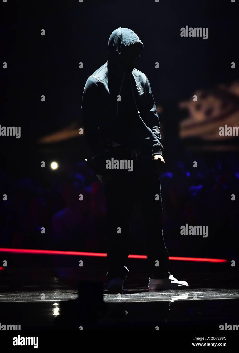 Skepta in scena al BRIT Awards 2017, tenuto presso la O2 Arena, a Londra. Foto data martedì 22 febbraio 2017. Il credito immagine dovrebbe essere Matt Crossick/ EMPICS Entertainment. Solo per uso editoriale - Nessun materiale promozionale. Foto Stock