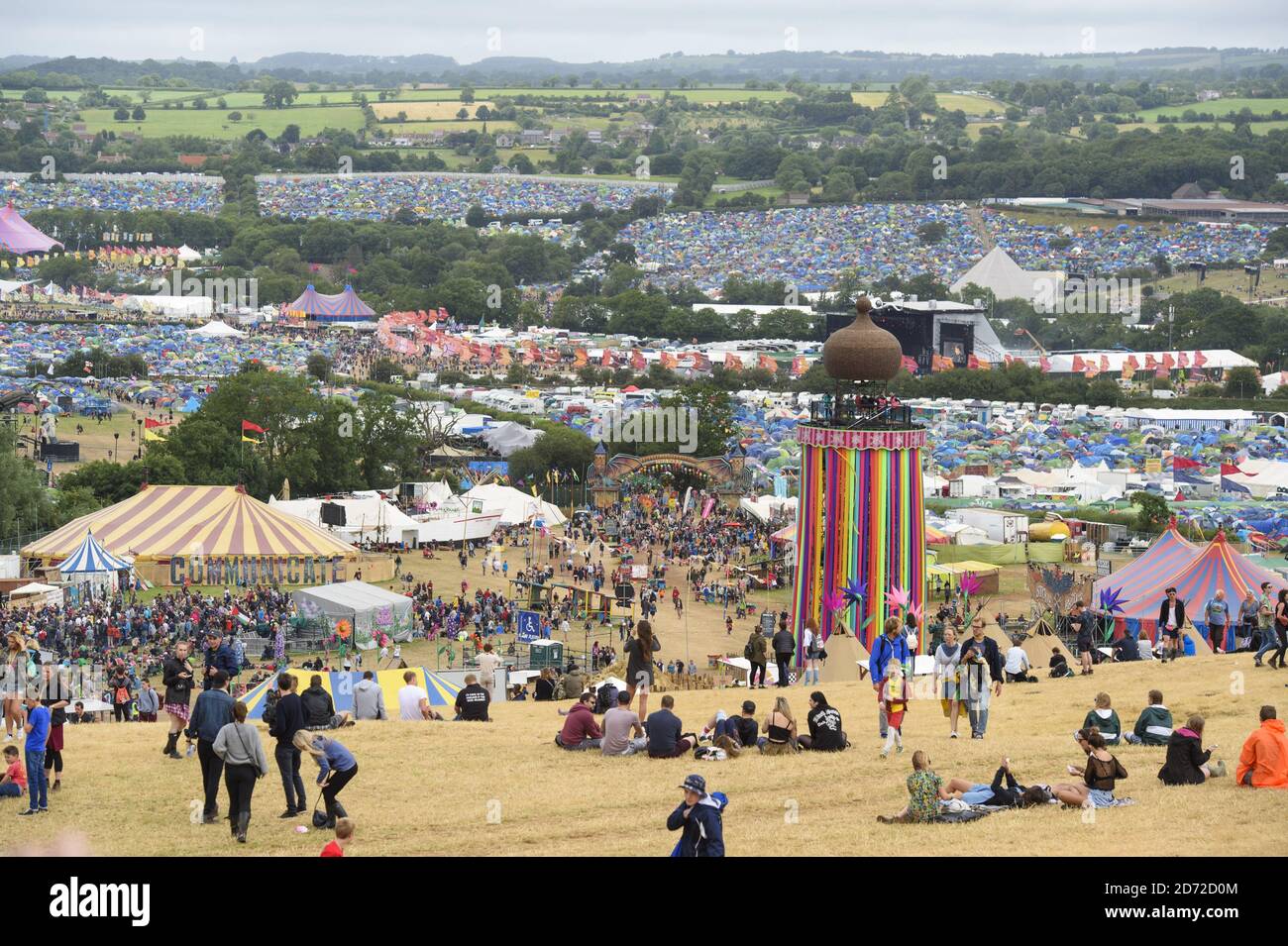 Atmosfera durante il festival di Glastonbury presso la Worthy Farm di Pilton, Somerset. Data immagine: Domenica 25 giugno 2017. Il credito fotografico dovrebbe essere: Matt Crossick/ EMPICS Entertainment. Foto Stock