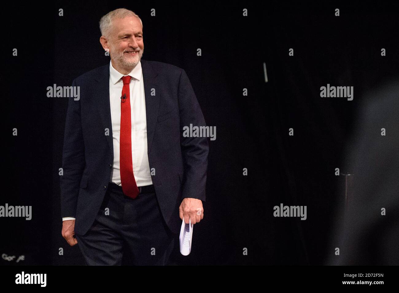 Jeremy Corbyn ha raffigurato prima di dare il suo discorso del leader, durante la conferenza del Partito laburista a Brighton. Data immagine: Mercoledì 27 settembre 2017. Il credito fotografico dovrebbe essere: Matt Crossick/ EMPICS Entertainment. Foto Stock