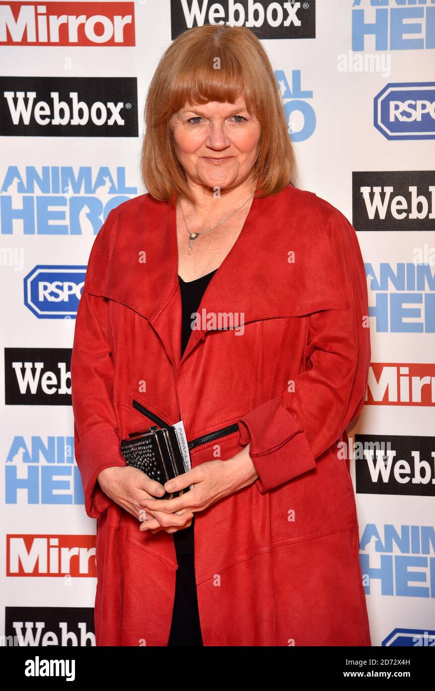 Lesley Nicolo partecipa agli Animal Hero Awards che si tengono al Grosvenor House Hotel di Londra Foto Stock