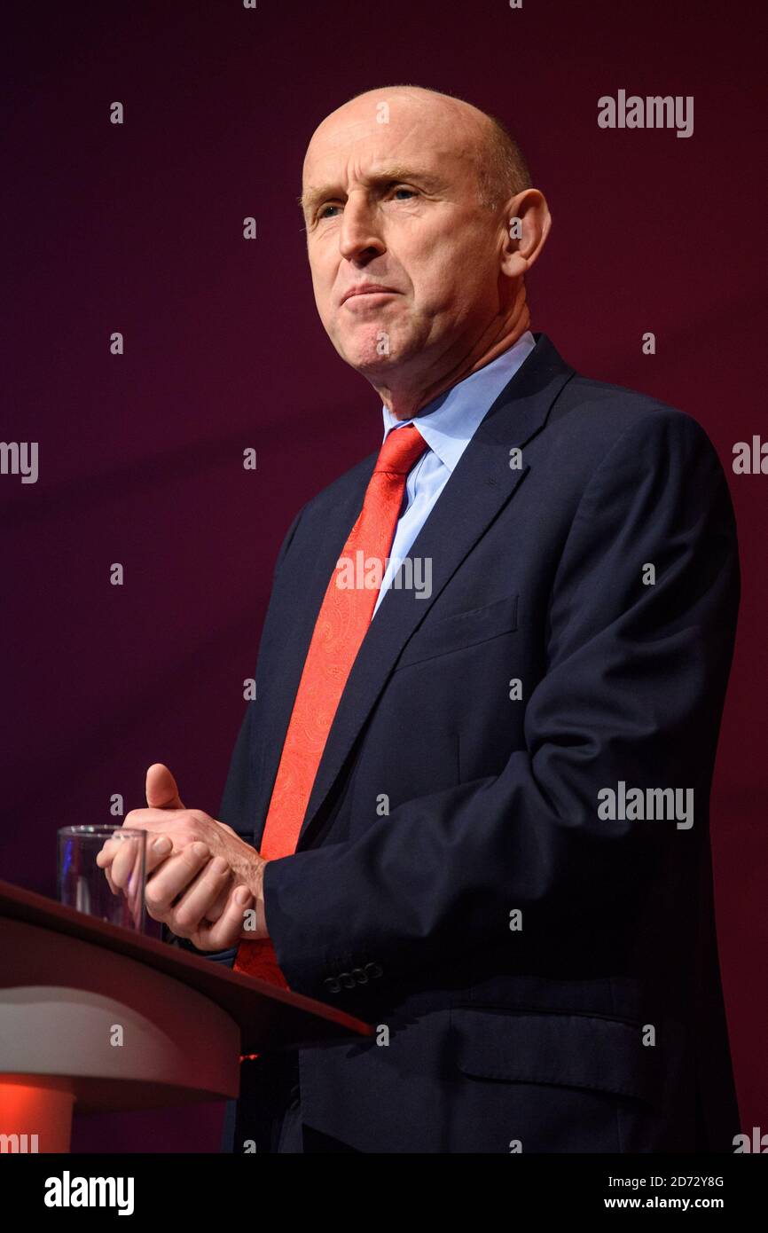 John Healey MP parla durante la conferenza annuale del Labor Party presso l'Arena and Convention Center (ACC), a Liverpool. Data immagine: Lunedì 24 settembre 2018. Il credito fotografico dovrebbe essere: Matt Crossick/ EMPICS Entertainment. Foto Stock