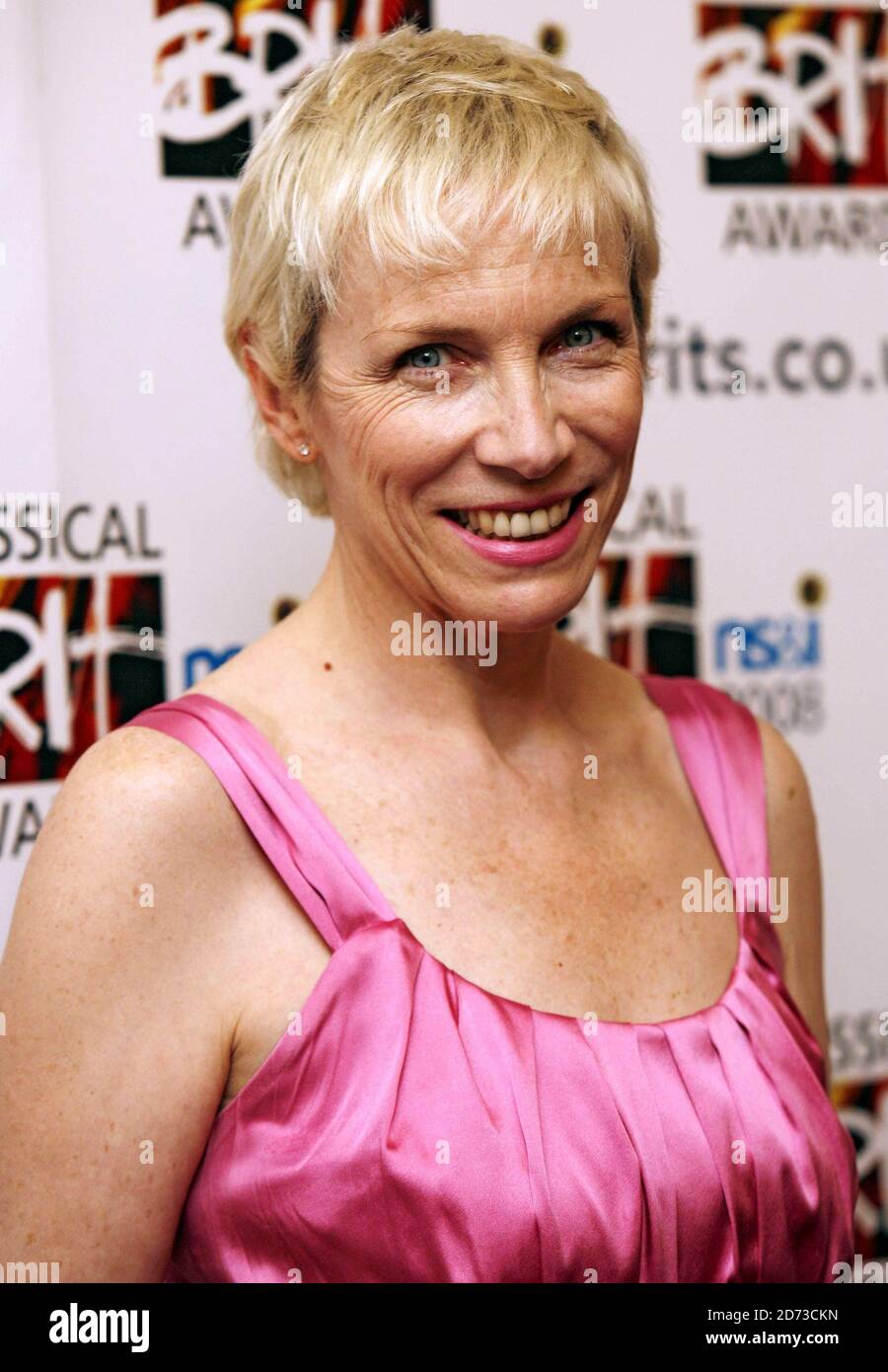 Annie Lennox durante il Classical Brit Awards 2008, tenuto presso la Royal Albert Hall a ovest di Londra. Foto Stock