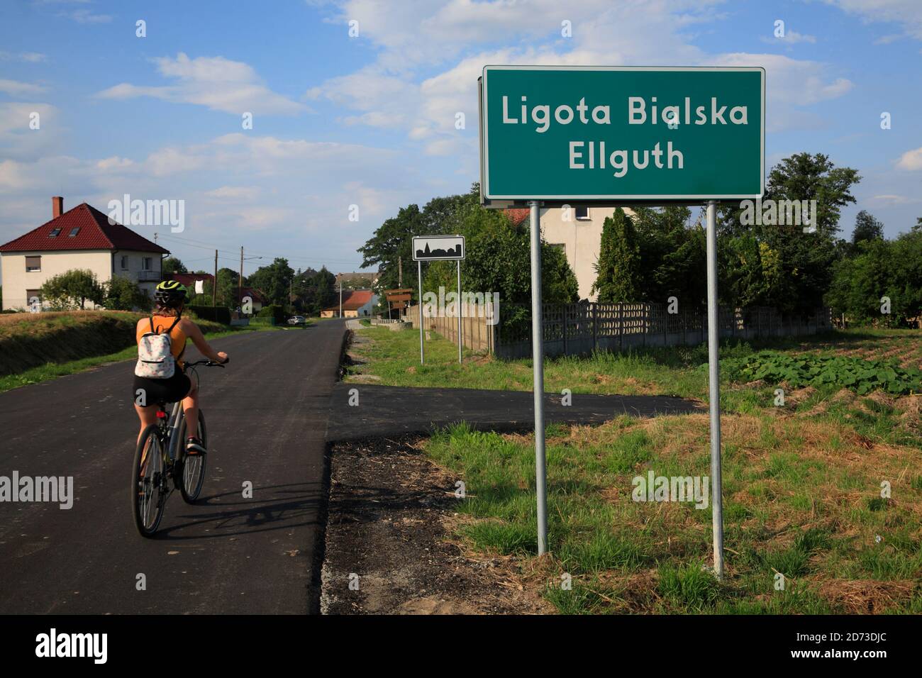 Cartello villaggio in Ellgurh (Ligota Bialska), Slesia, Polonia, Europa Foto Stock