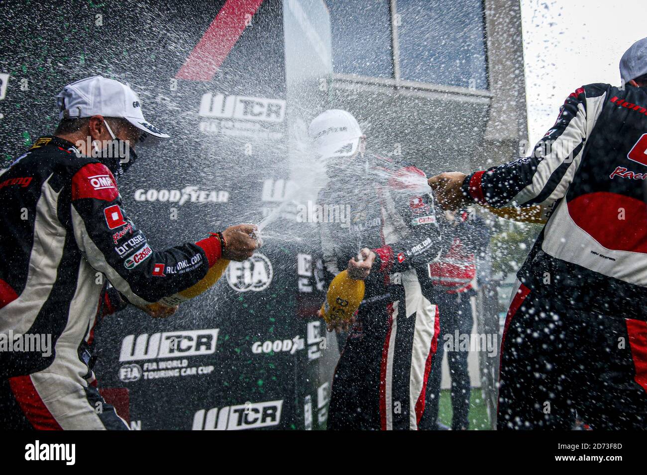 ONTEIRO Tiago (prt), ALL-INKL.DE Munnich Motorsport, Honda Civic TCR, podio ritratto GARA 3 durante la gara 2020 FIA WTCR di Ungheria, 4° round di t Foto Stock