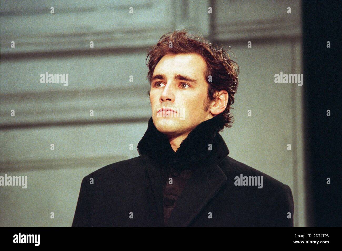 Mark Rylance (Hamlet) in FRAZIONE di Shakespeare Royal Shakespeare Company (RSC) / UK Regional Tour 1988 design: Antony McDonald illuminazione: David Cunningham regista: Ron Daniels Foto Stock
