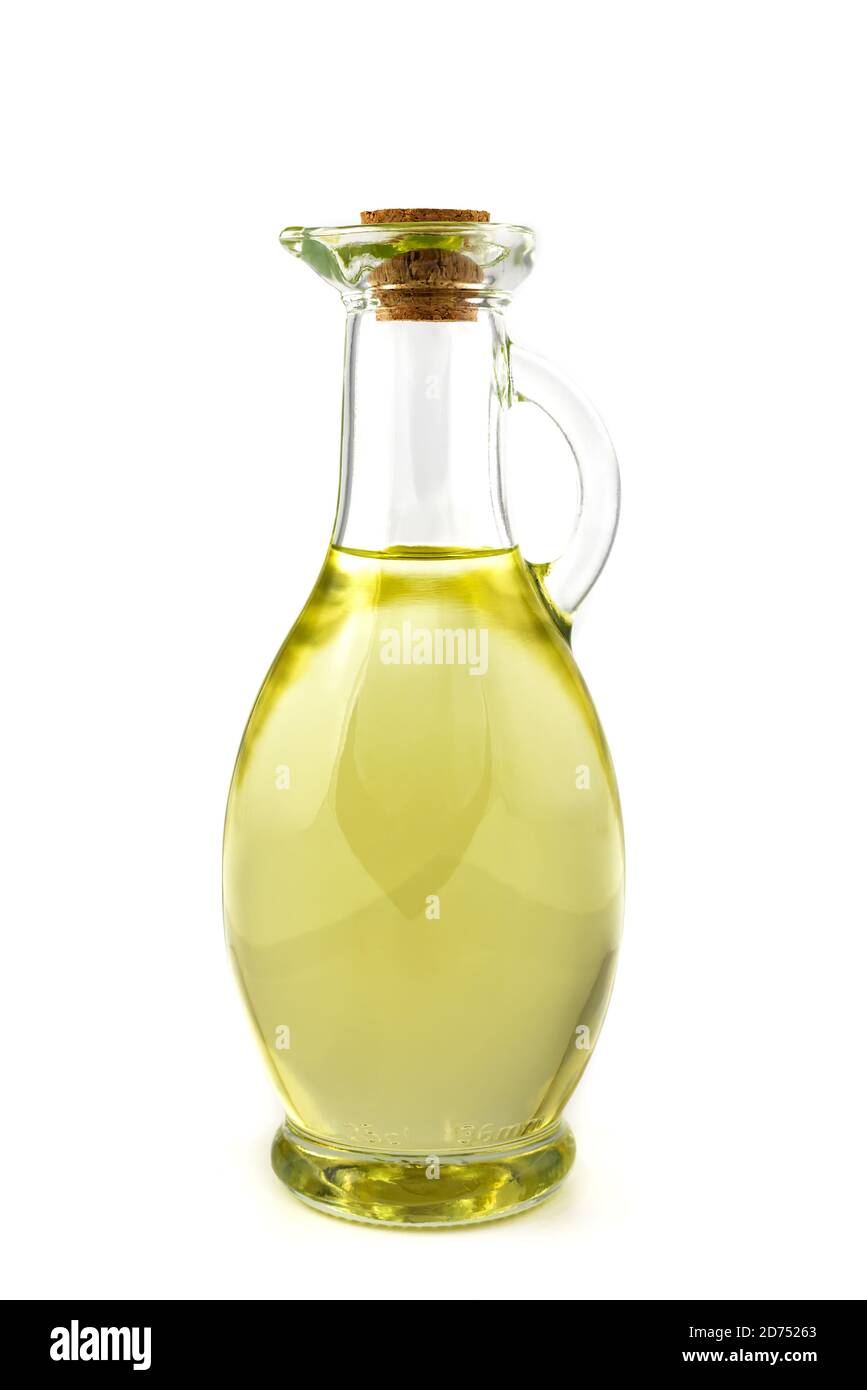 Bottiglia di vetro di olio di girasole isolato su sfondo bianco. Foto Stock