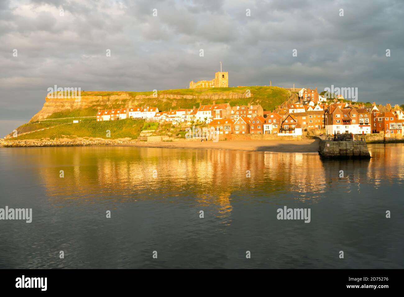 Whitby East Cliff, Whitby, North Yorkshire Foto Stock