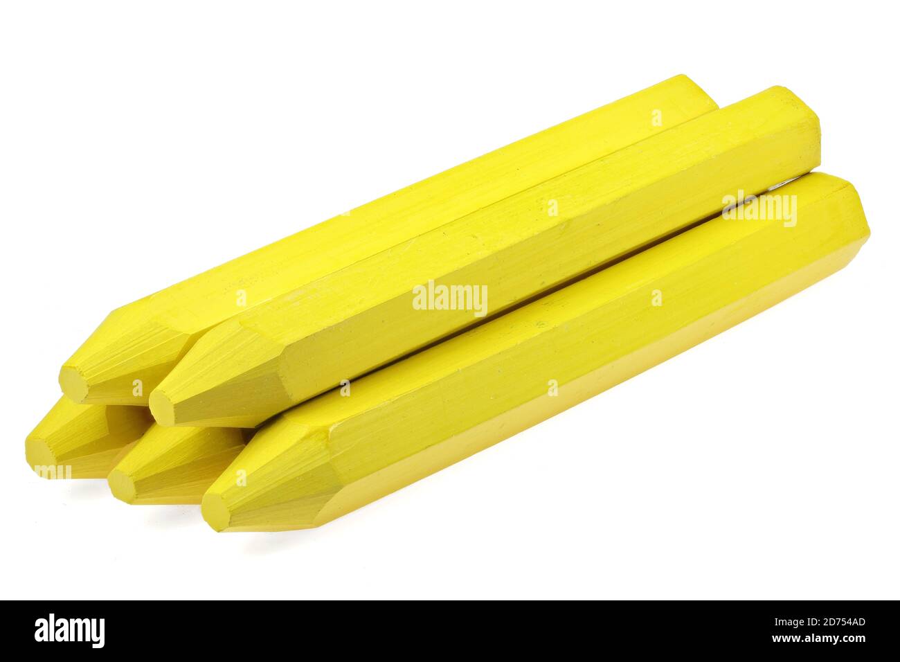 pastello di marcatura giallo isolato su sfondo bianco Foto Stock