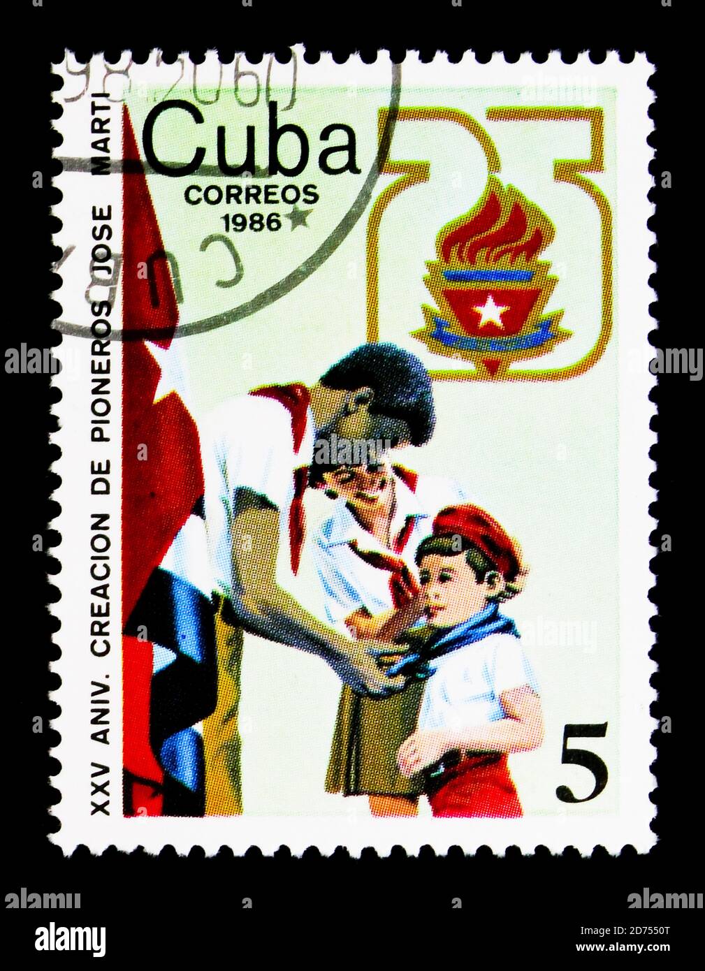 MOSCA, RUSSIA - 25 NOVEMBRE 2017: Un francobollo stampato a Cuba mostra Pioneers, Pioneers Youth Organization, venticinquesimo anniversario serie, circa 1986 Foto Stock