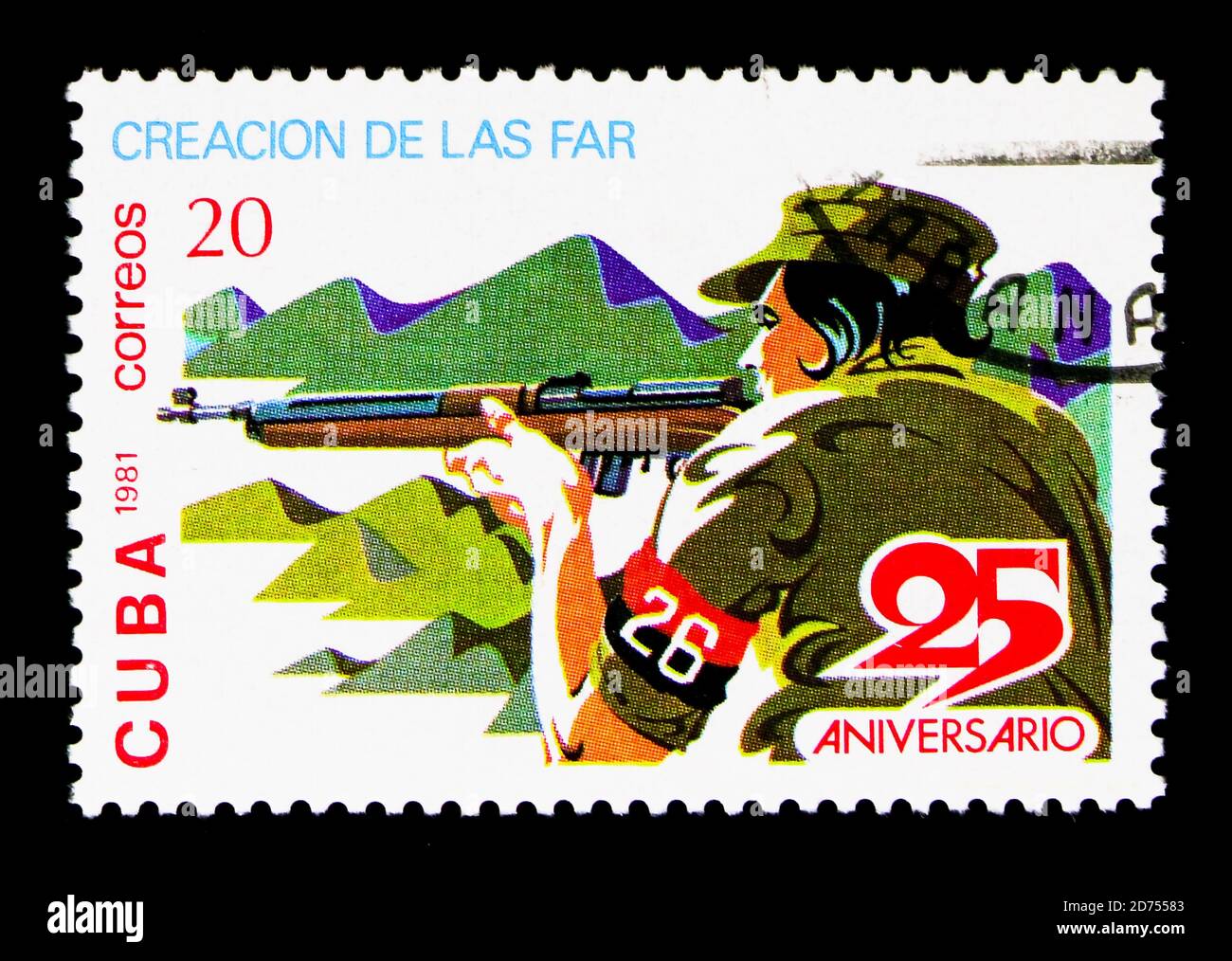 MOSCA, RUSSIA - 25 NOVEMBRE 2017: Un francobollo stampato a Cuba mostra Marksman, 25° anniversario della serie di rivoluzioni, circa 1981 Foto Stock