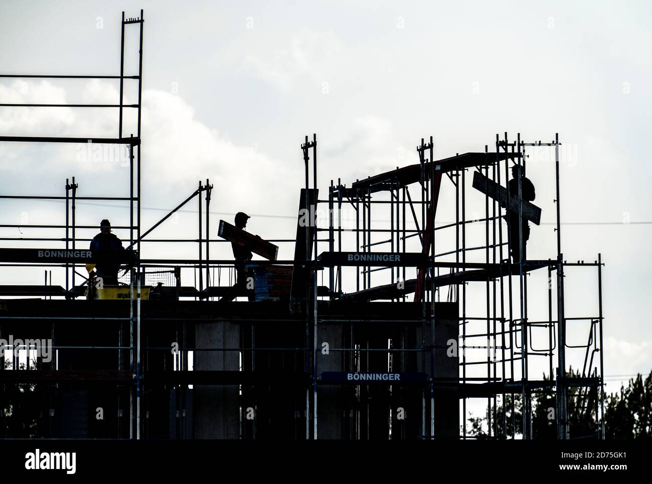 Impalcatura è eretto, cantiere, guscio di una casa residenziale, Gelsenkirchen NRW, Germania, Foto Stock