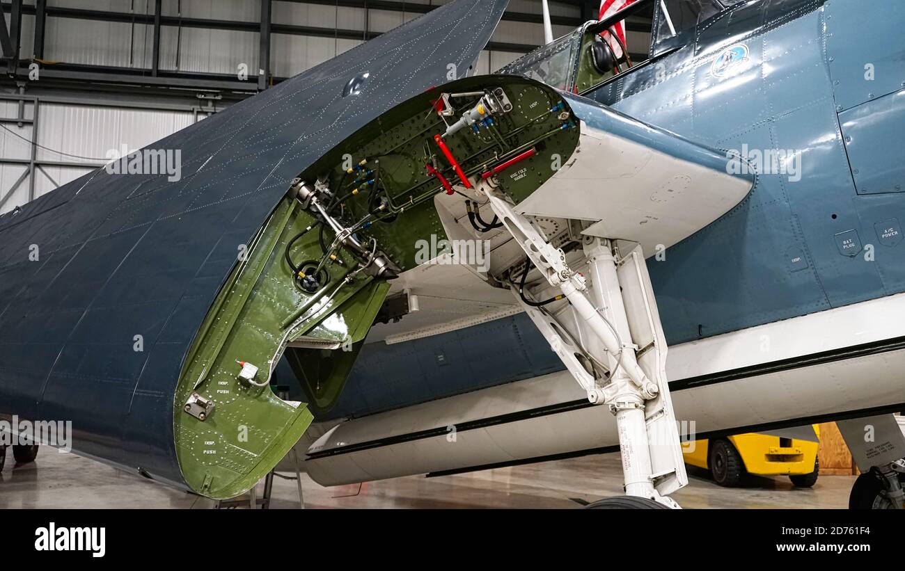 Il bombardiere americano della seconda guerra mondiale Grumman TBF Avenger è un dettaglio di ali ripiegate Foto Stock