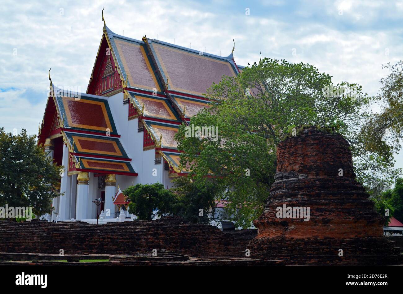 Ayutthaya, Thailandia - Thanon si Sanphet, tempio restaurato Foto Stock