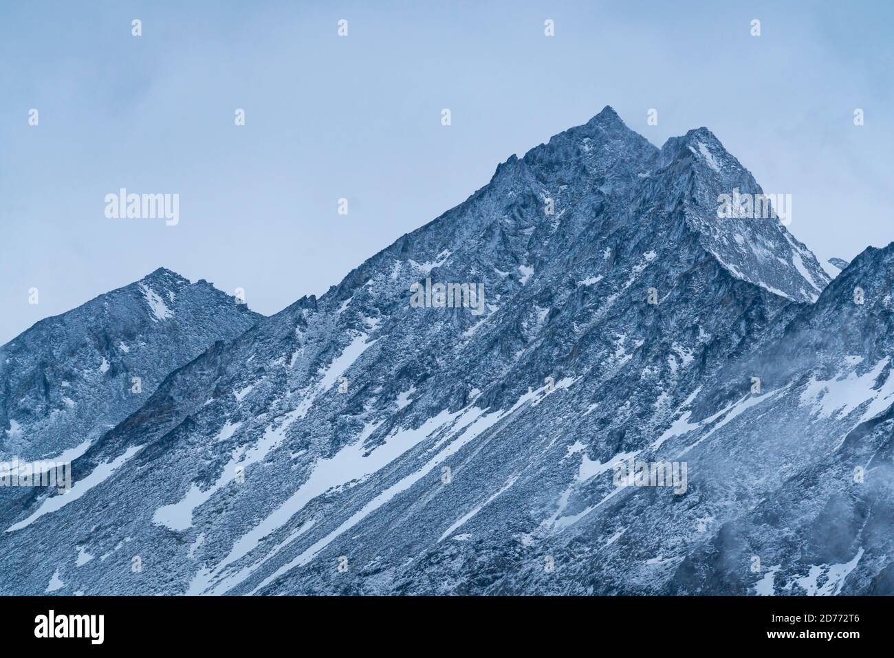 Catena montuosa di Darwin, canale di Beagle, Arcipelago di Tierra del Fuego, Magallanes e Regione dell'Antartide Cilena, Cile, Sud America, America Foto Stock