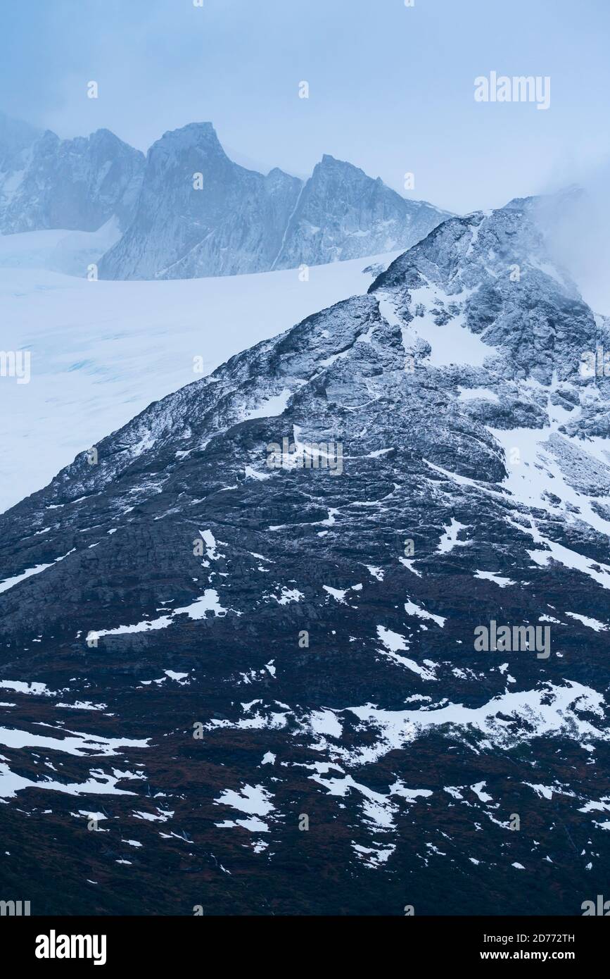 Catena montuosa di Darwin, canale di Beagle, Arcipelago di Tierra del Fuego, Magallanes e Regione dell'Antartide Cilena, Cile, Sud America, America Foto Stock