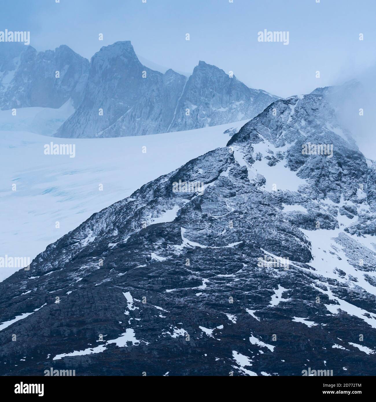 Catena montuosa di Darwin, canale di Beagle, Arcipelago di Tierra del Fuego, Magallanes e Regione dell'Antartide Cilena, Cile, Sud America, America Foto Stock