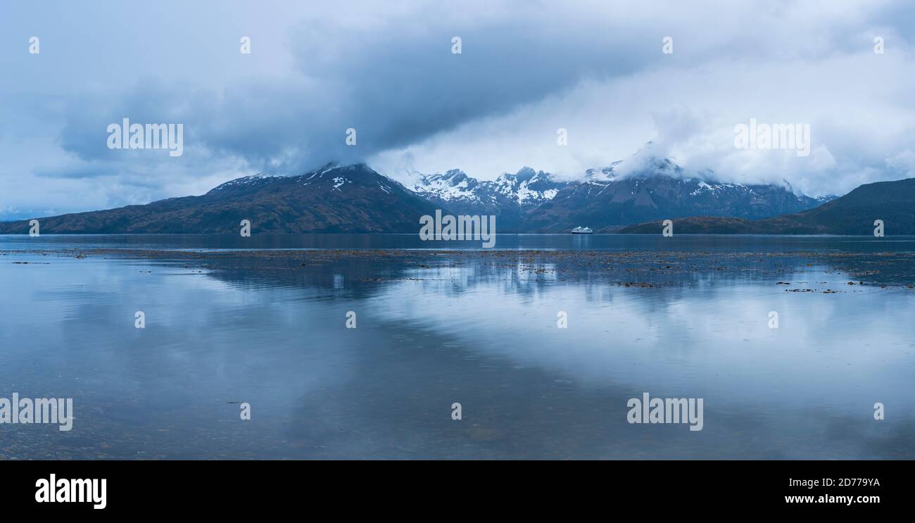 Seno de Agostini, canale di Beagle, catena montuosa di Darwin, Parco Nazionale Alberto de Agostini, Arcipelago Tierra del Fuego, Magallanes e Antar Cilena Foto Stock