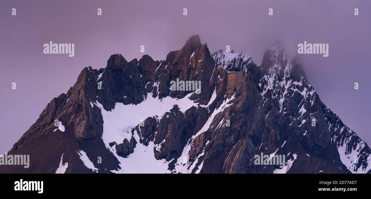 Canale di Beagle, catena montuosa di Darwin, Parco Nazionale Alberto de Agostini, Arcipelago di Tierra del Fuego, Magallanes e Regione dell'Antartide Cilena, Chil Foto Stock