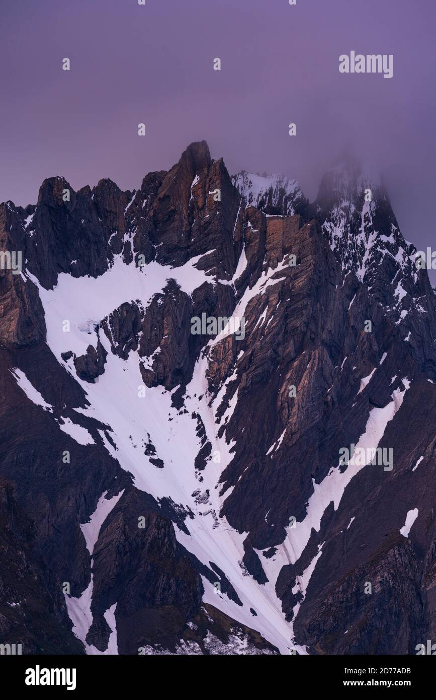 Canale di Beagle, catena montuosa di Darwin, Parco Nazionale Alberto de Agostini, Arcipelago di Tierra del Fuego, Magallanes e Regione dell'Antartide Cilena, Chil Foto Stock