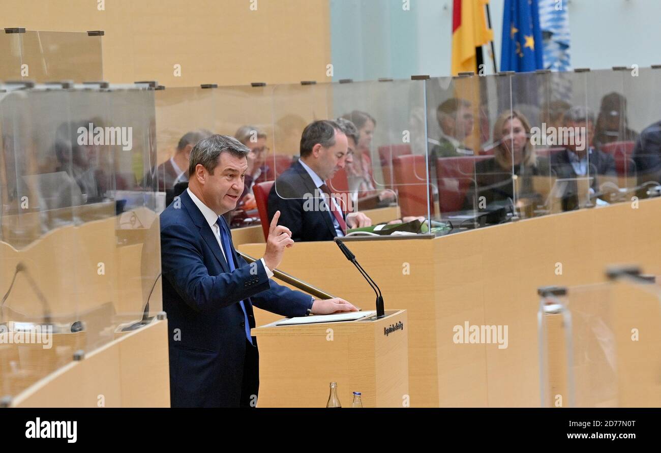 Monaco, Germania. 21 Ott 2020. Markus Söder (CSU), Ministro Presidente della Baviera, fa la sua dichiarazione di governo durante la sessione del parlamento bavarese. Credit: Peter Kneffel/dpa/Alamy Live News Foto Stock