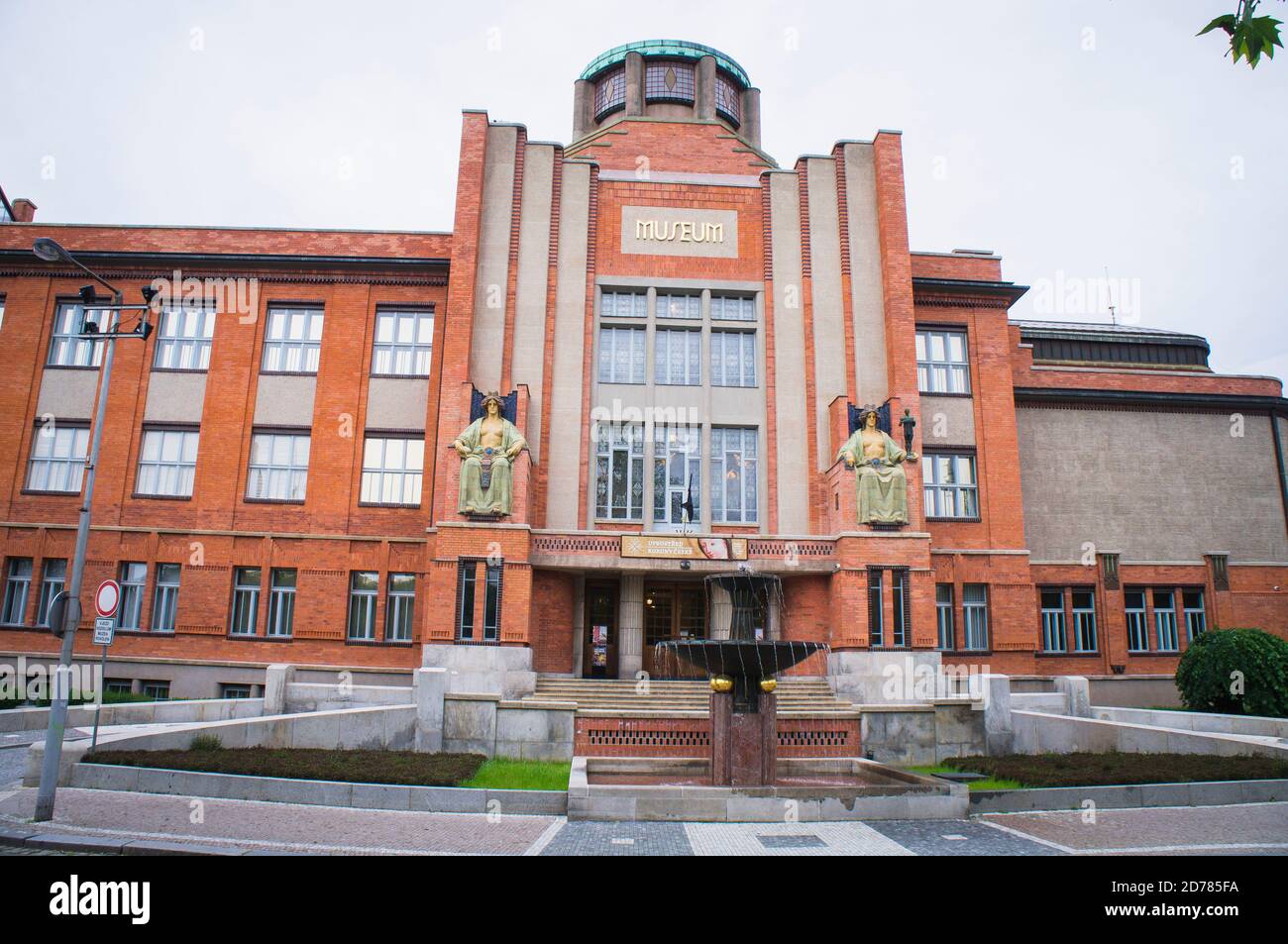 Il Museo della Boemia Orientale a Hradec Kralove, Repubblica Ceca, 31 maggio 2020. Il museo è stato costruito secondo il progetto di Jan Kotera nel 1909-1912, Th Foto Stock