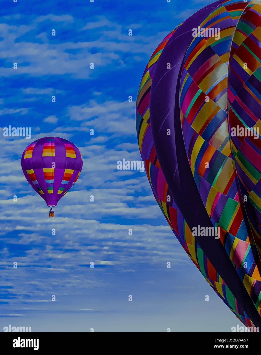 Palloncini colorati ad aria calda in volo Foto Stock